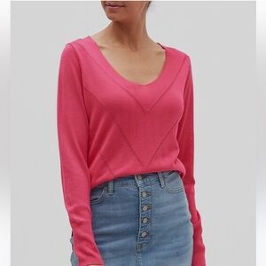 Banana Republic Factory Bright Pink V-Neck Sweater NWT